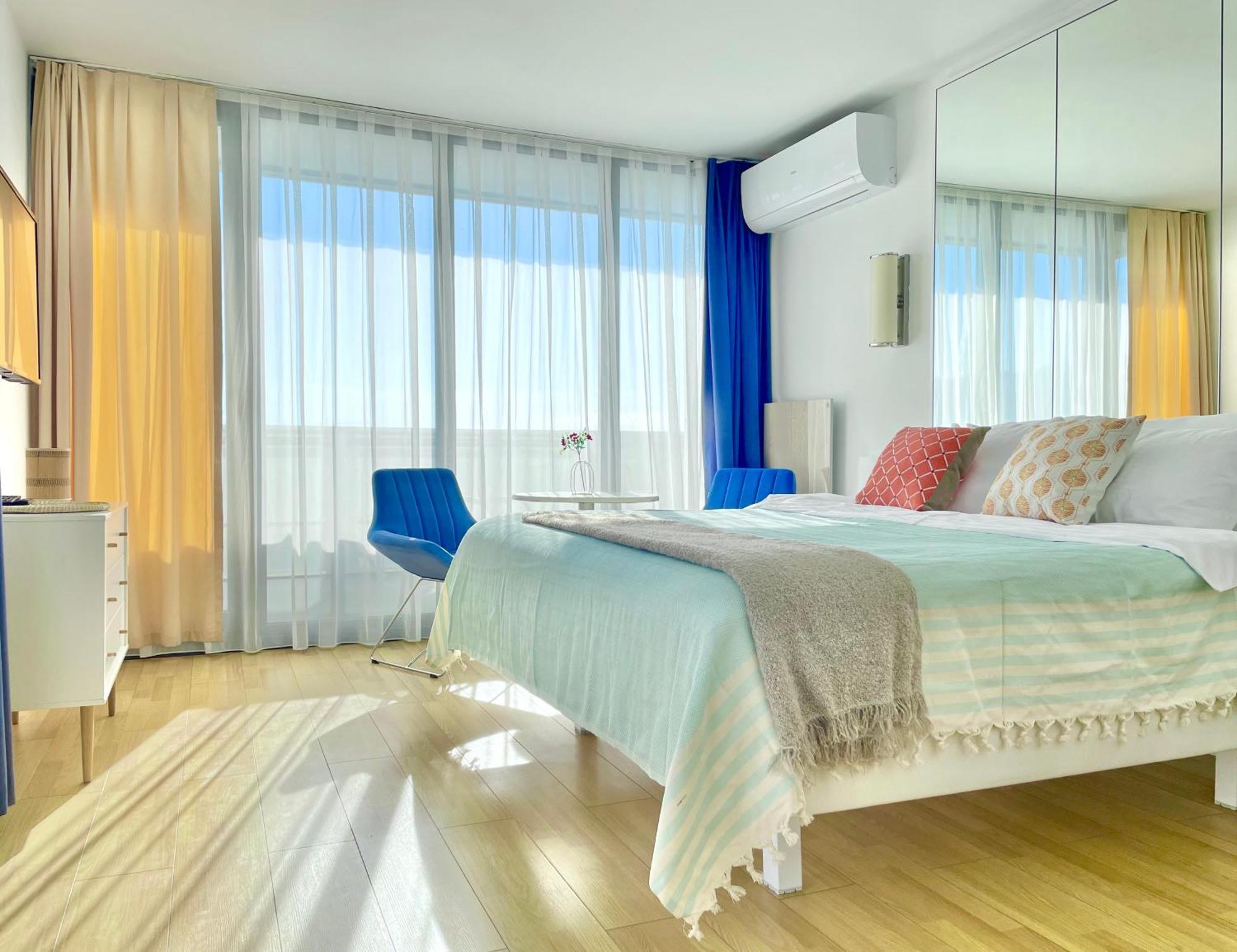 Sky Apartments Batumi Exterior photo